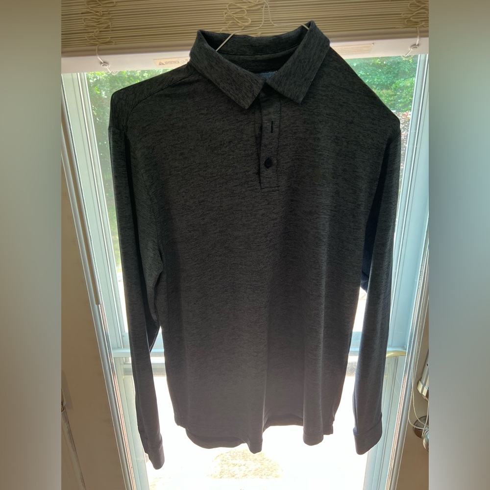 Long sleeve underarmour collared shirt